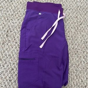 Figs scrubs joggers size medium